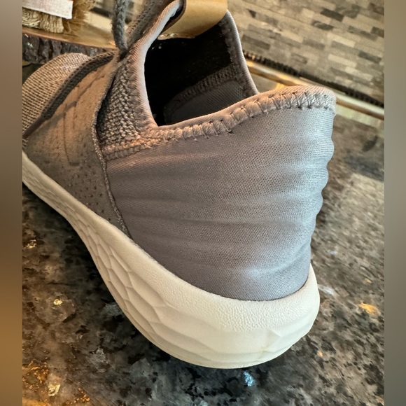 New Balance, women’s sneakers, gray - size 6 - Picture 4 of 6